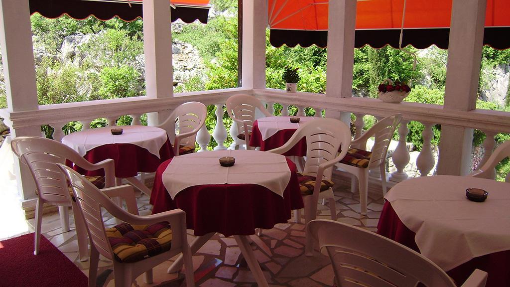 Vila Jadranka Apartments And Rooms Omišalj Dış mekan fotoğraf